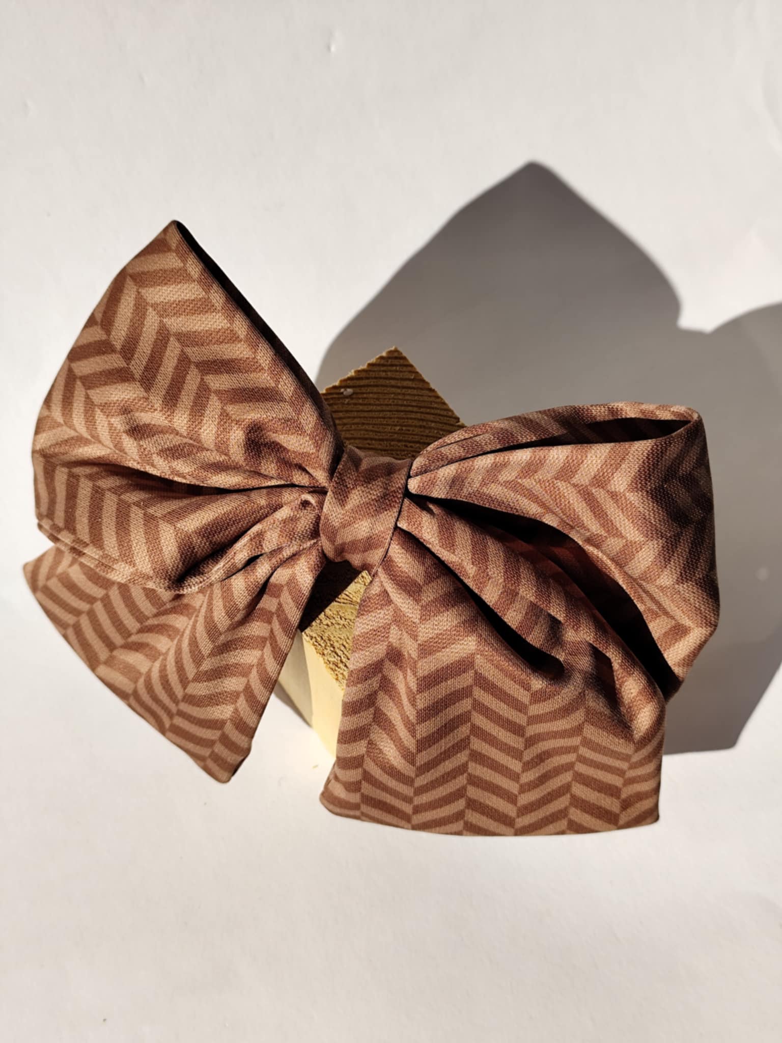 geometric-herringbone-%cf%86%ce%b9%cf%8c%ce%b3%ce%ba%ce%bf%cf%82