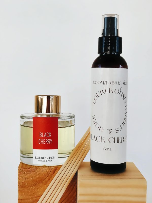 Σετ Δώρου με Fabric Mist 150ml και Reed Diffuser 100ml με Άρωμα Black Cherry