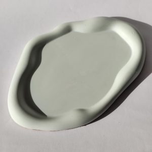 Sage Whisper - Χειροποίητη Διακοσμητική Πιατέλα από Jesmonite